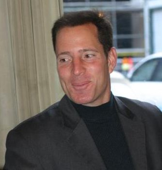 tony-pic tony-ceo
